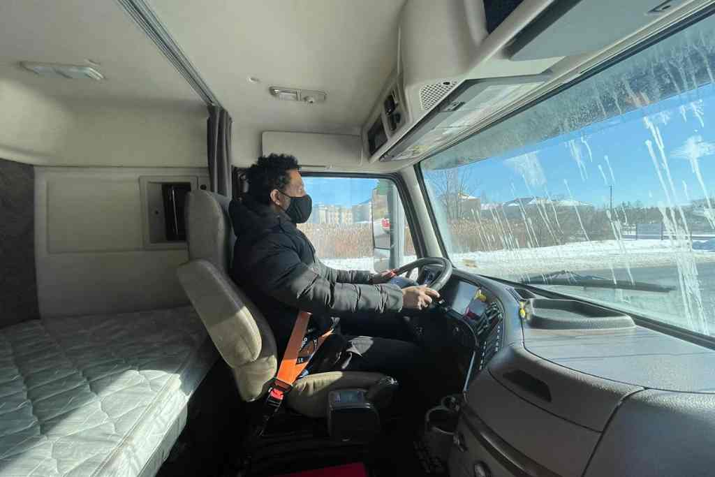 Top Mistakes to Avoid in Your Truck Driving Test